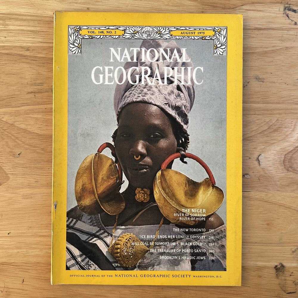 National Geographic Magazine August 1975 Niger Toronto Madeira Treasure Vintage